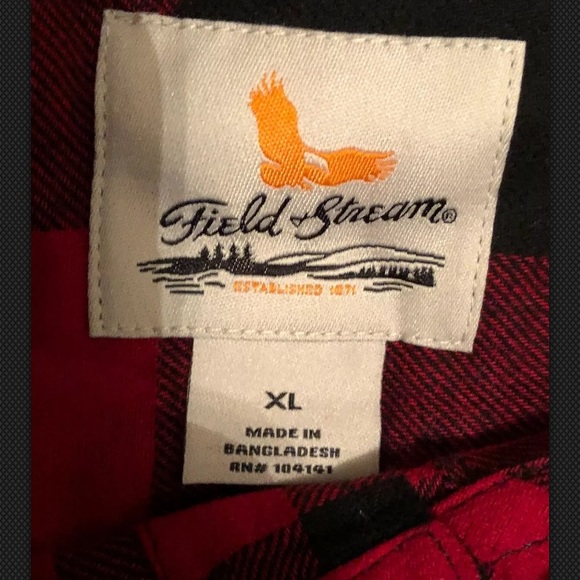 FIELD & STREAM red block flannel button up XL - Picture 3 of 5